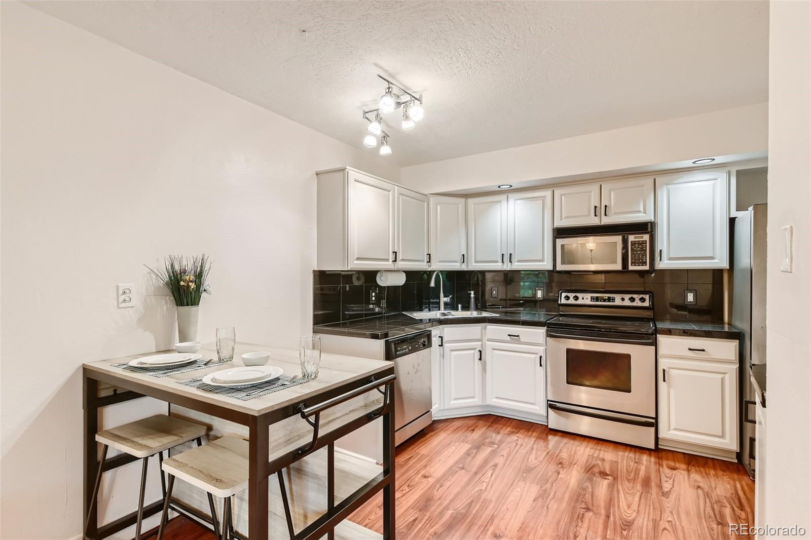 601 W 11th Avenue Unit: 107