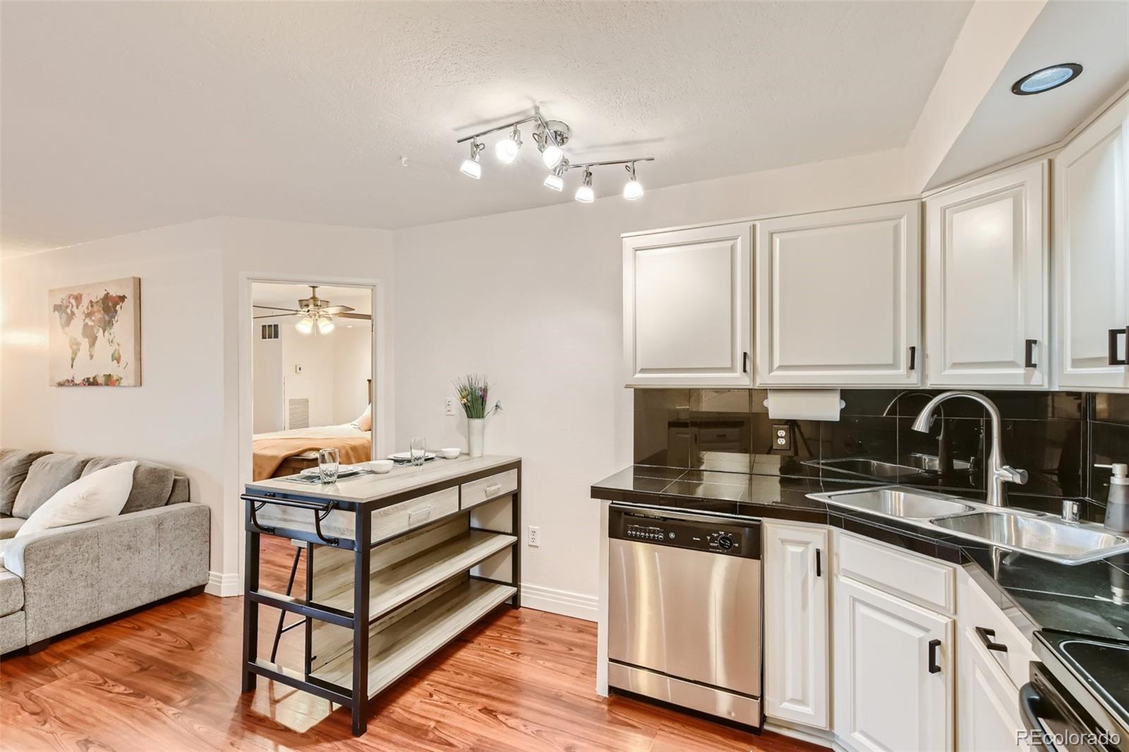 601 W 11th Avenue Unit: 107