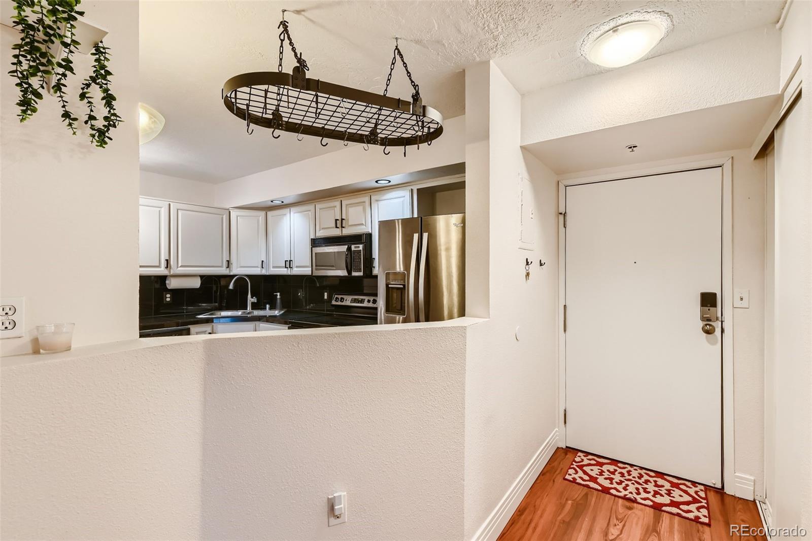 601 W 11th Avenue Unit: 107
