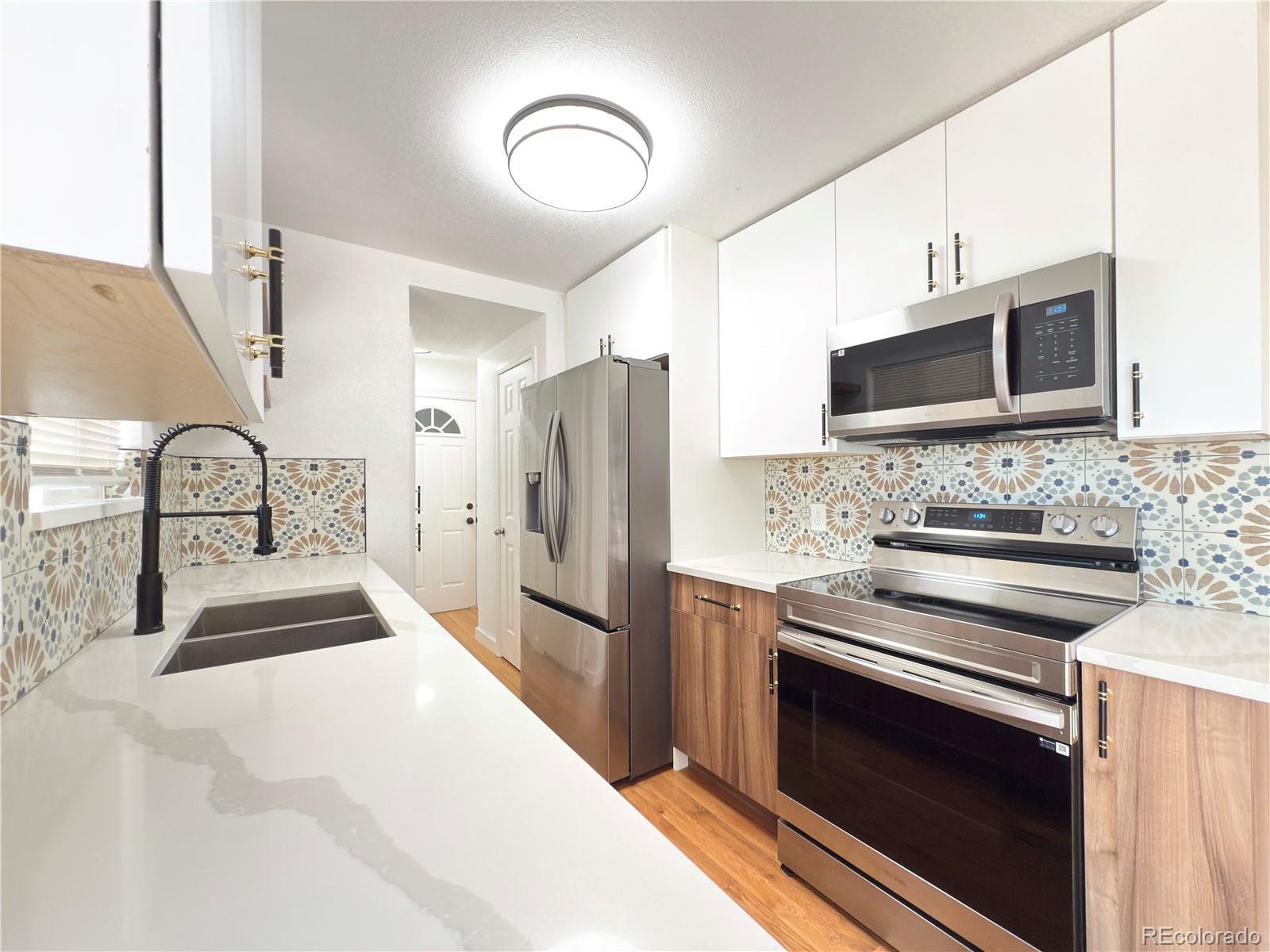 17212 E Oberlin Place