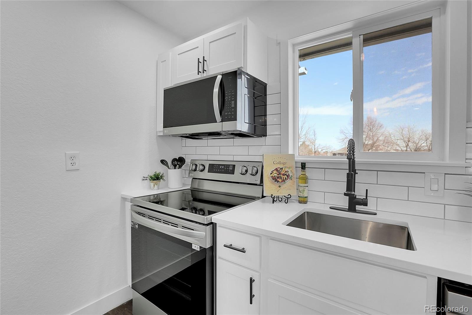 1406 S Argonne Circle