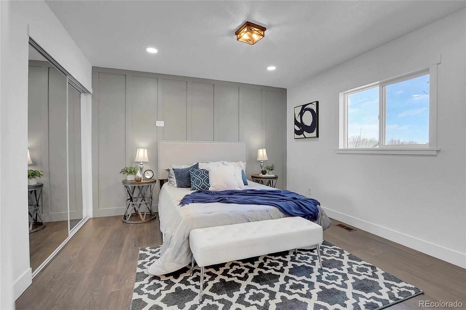 1406 S Argonne Circle