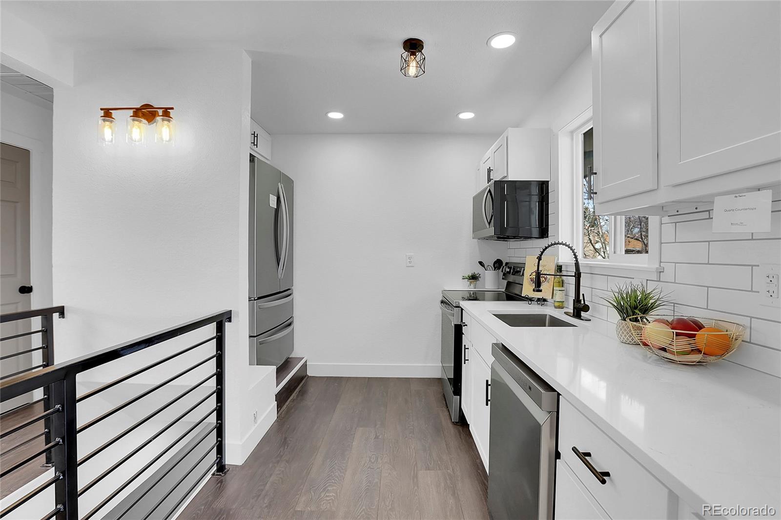 1406 S Argonne Circle