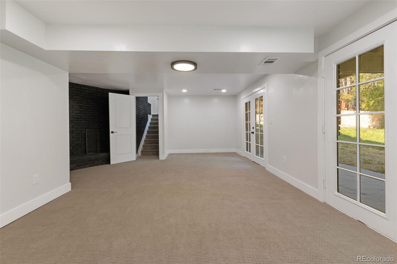 2886 S Fenton Street