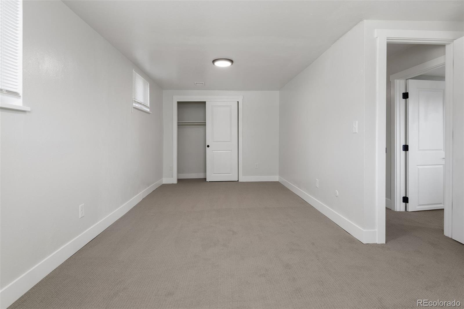2886 S Fenton Street
