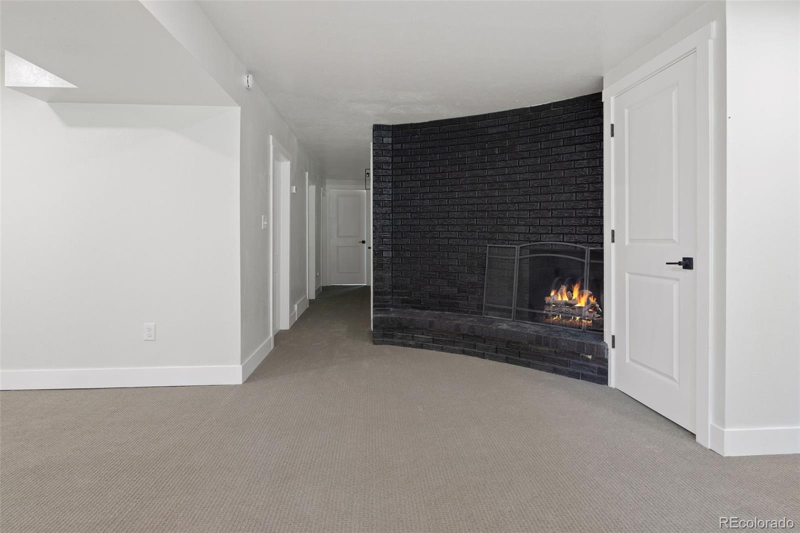 2886 S Fenton Street