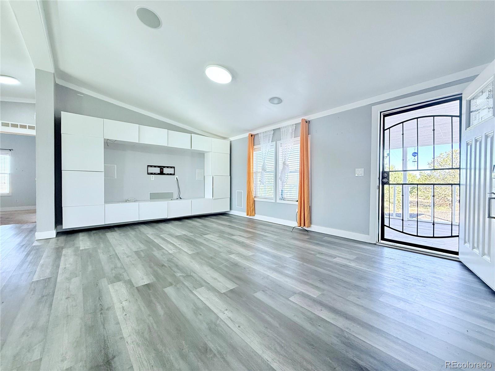 36450 E Florida Avenue