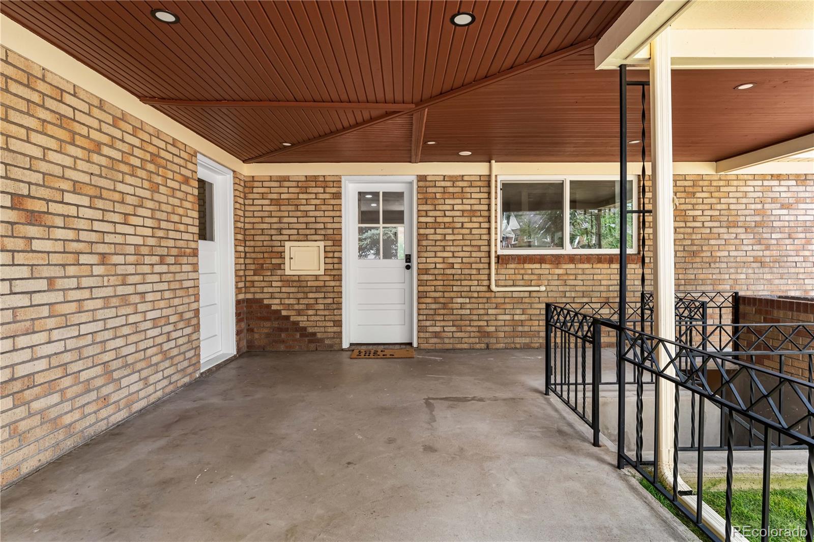 834 S University Boulevard