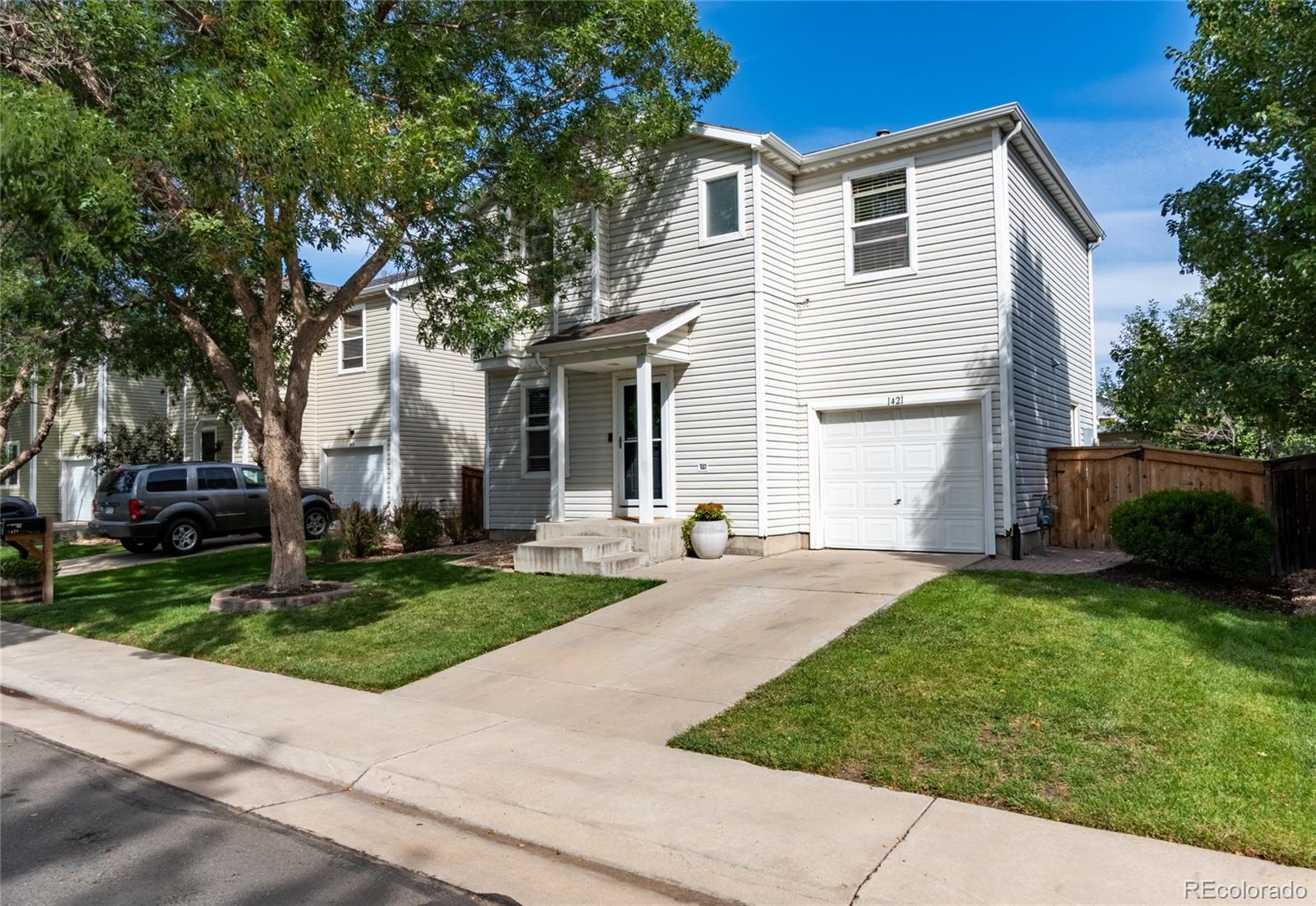 1421 Hummingbird Circle