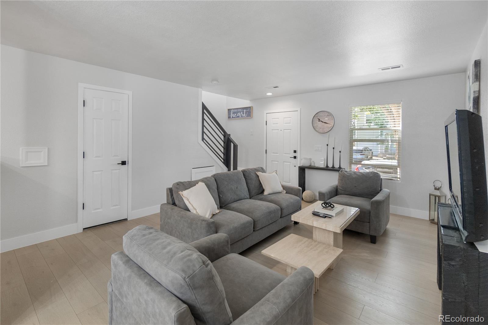 1421 Hummingbird Circle