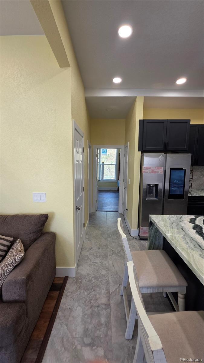 102 E 1st High Street