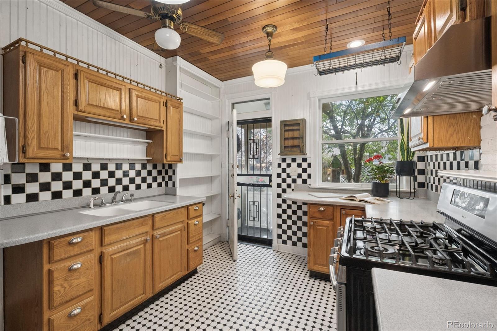 1148 N Corona Street