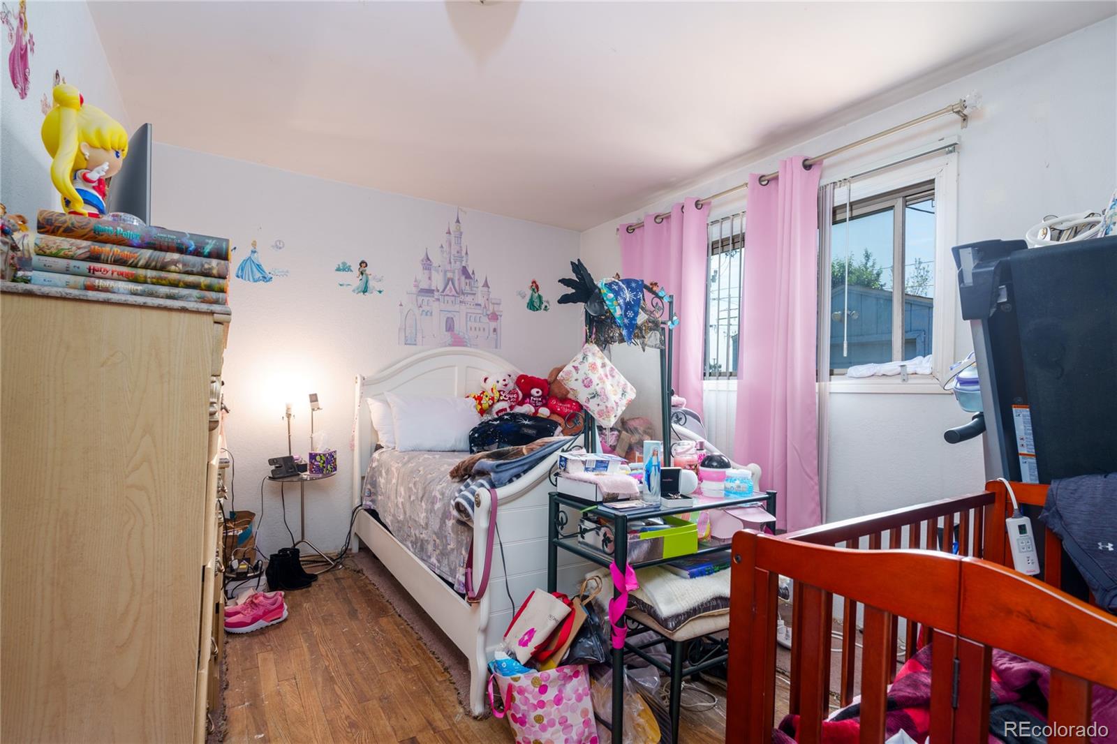 7961 Hollywood Street