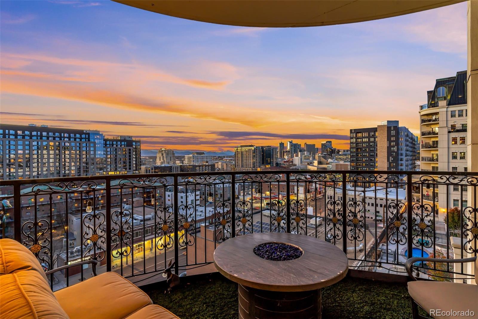 925 N Lincoln Street Unit: 9D