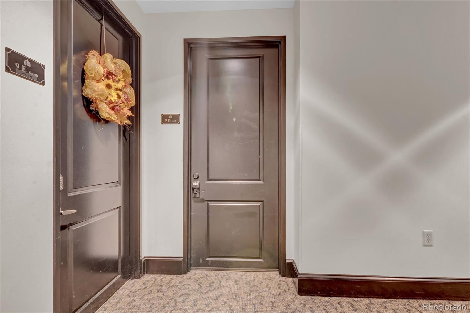 925 N Lincoln Street Unit: 9D