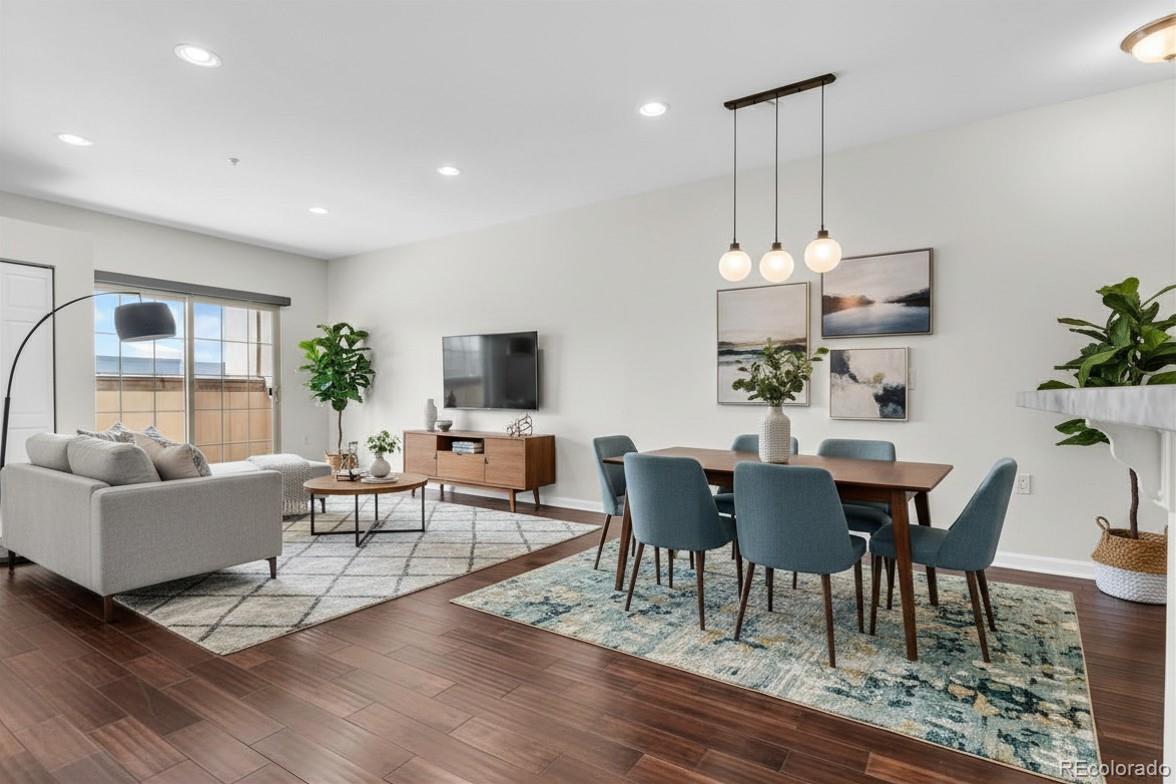 925 N Lincoln Street Unit: 4G