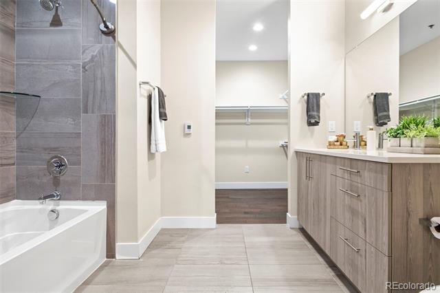 3198 Blake Street Unit: 305