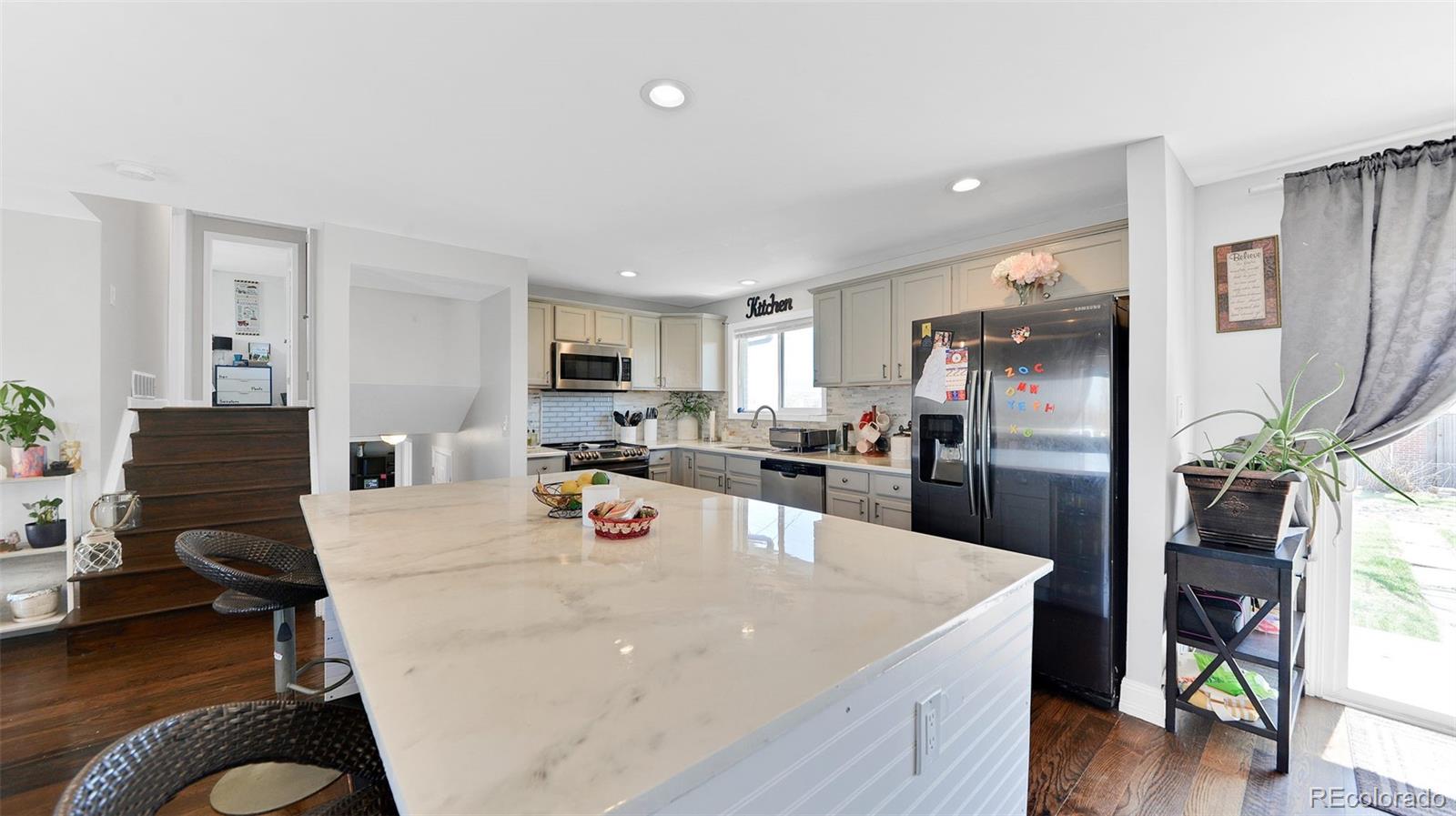 1860 W 104th Place
