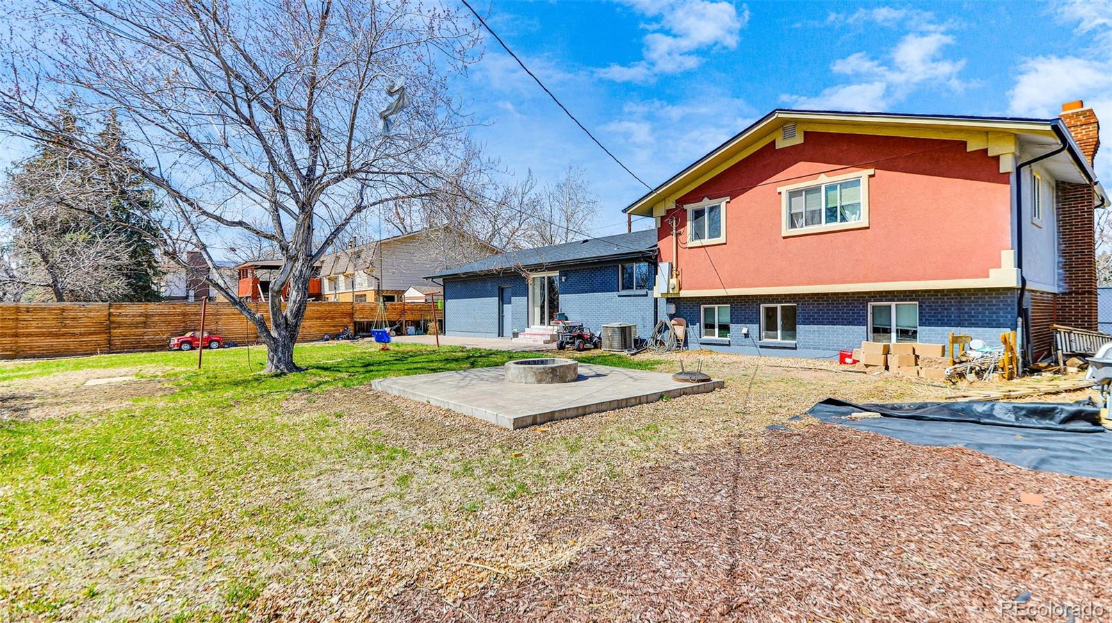 1860 W 104th Place