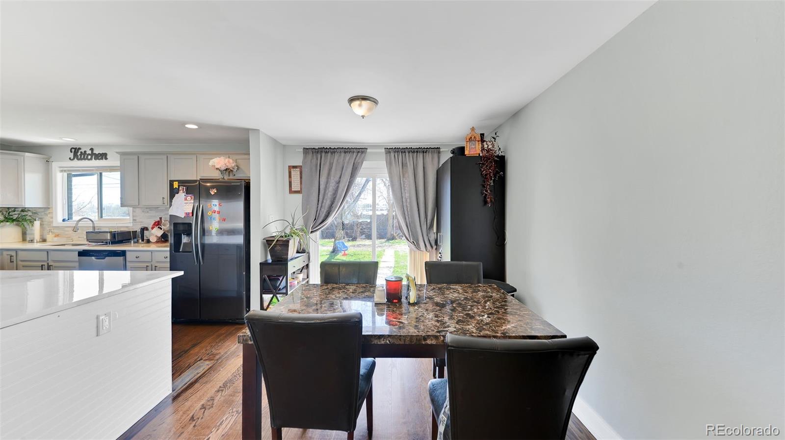 1860 W 104th Place