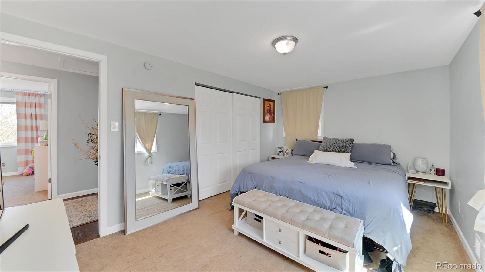 1860 W 104th Place