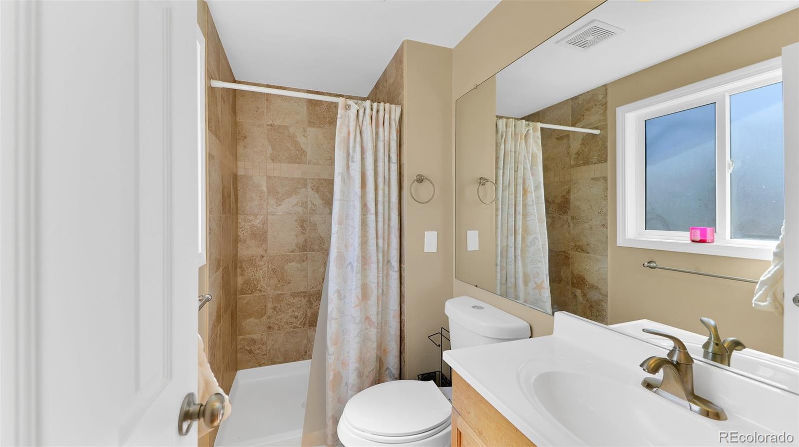 1860 W 104th Place