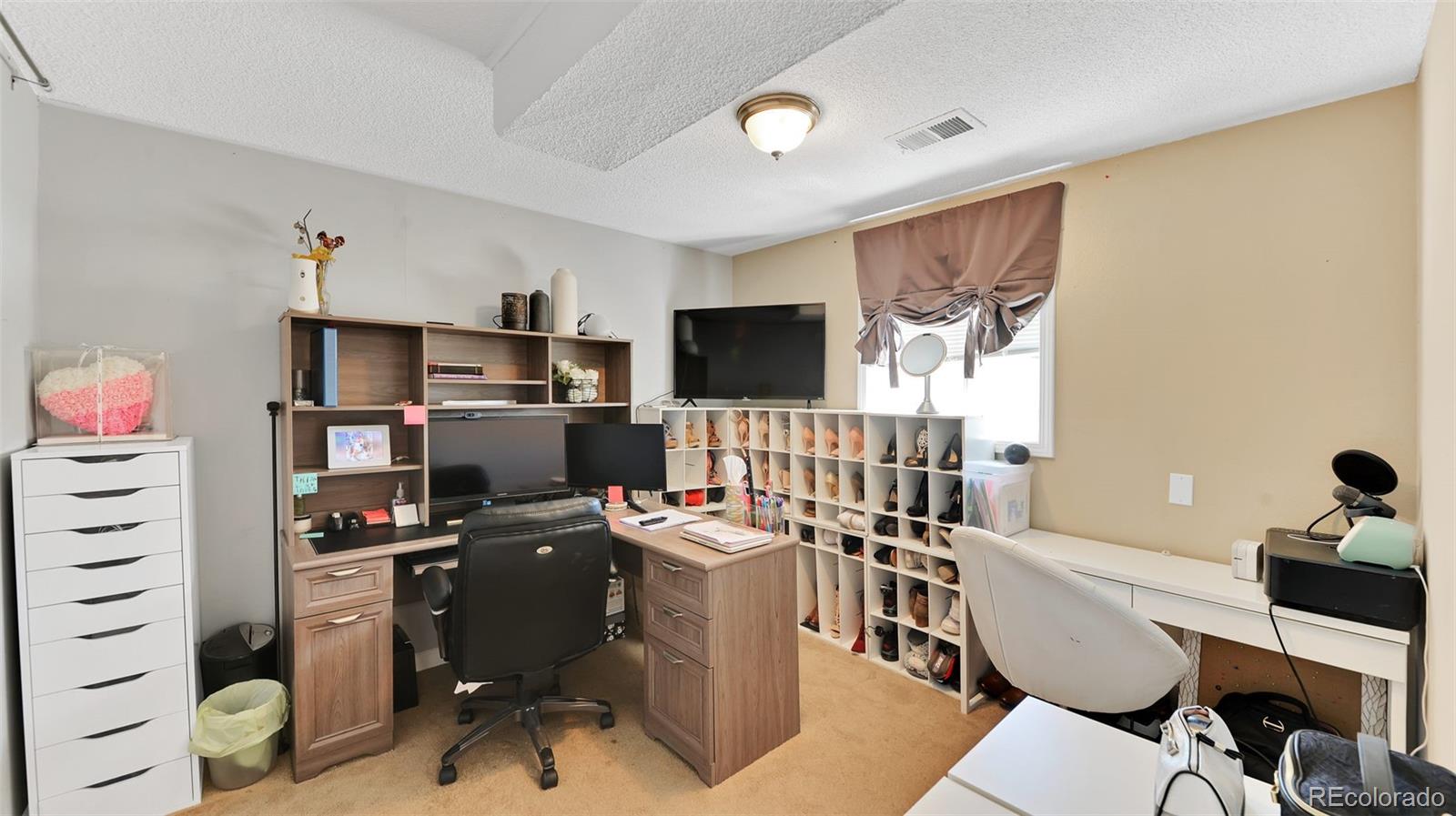 1860 W 104th Place