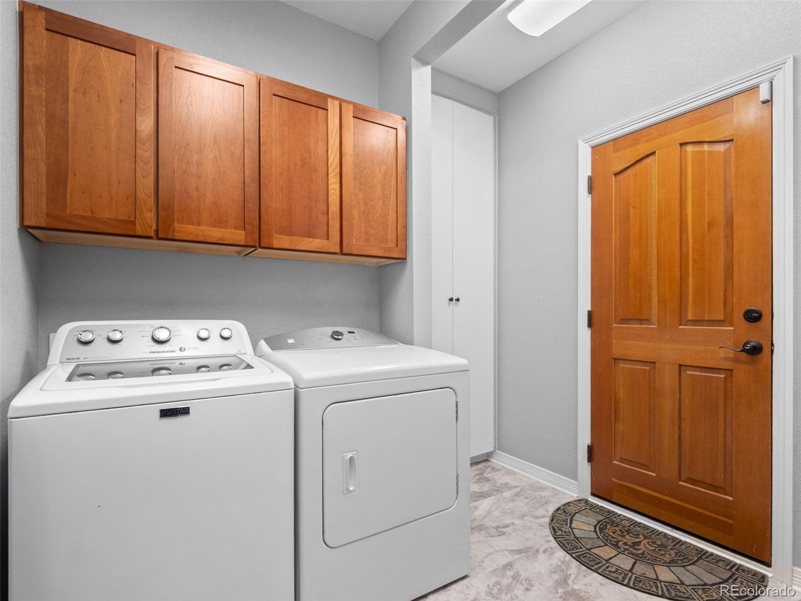 6537 Umber Circle
