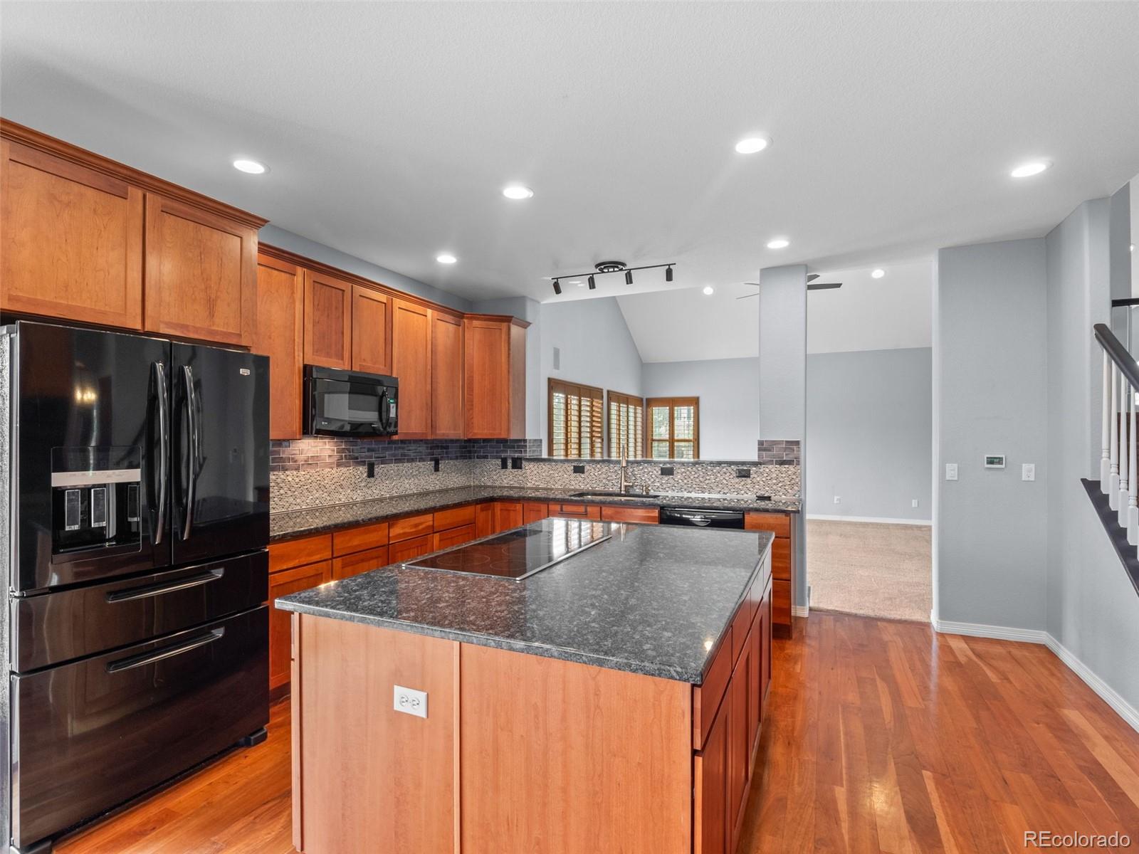 6537 Umber Circle