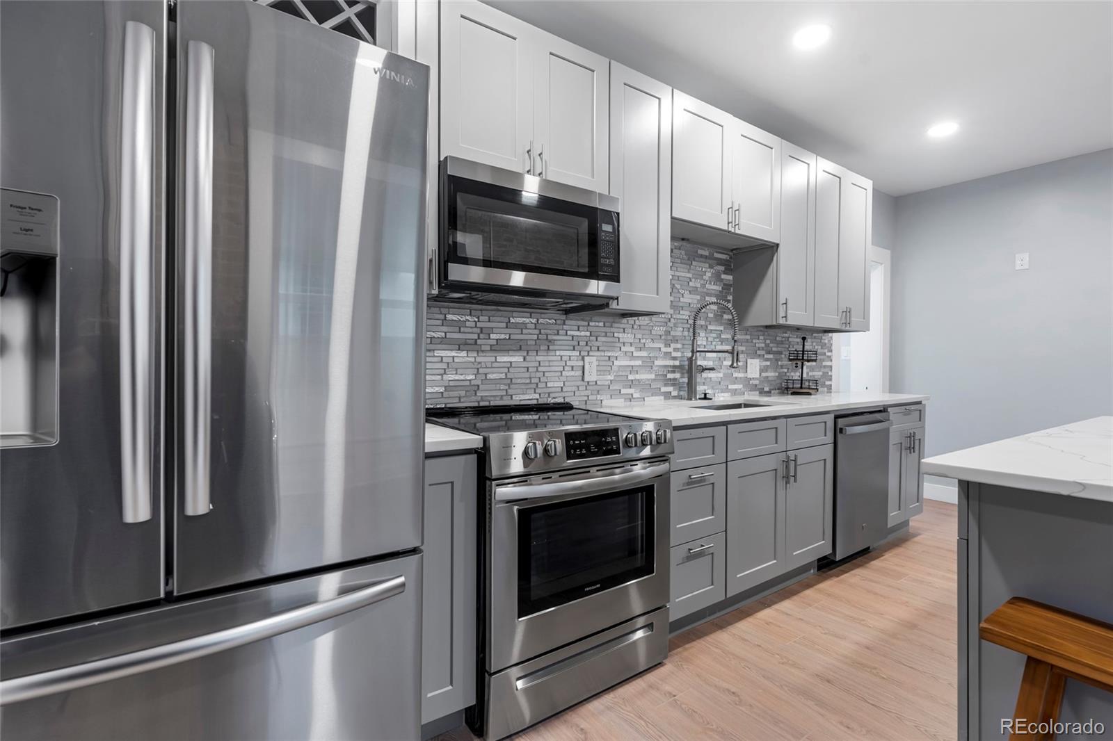 2737 N Marion Street