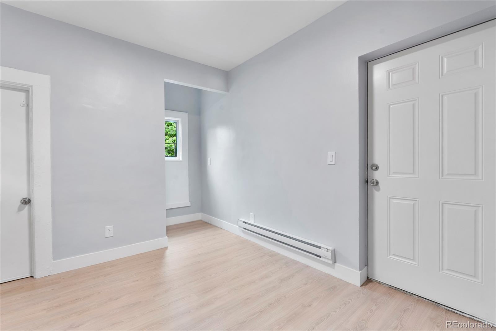 2737 N Marion Street