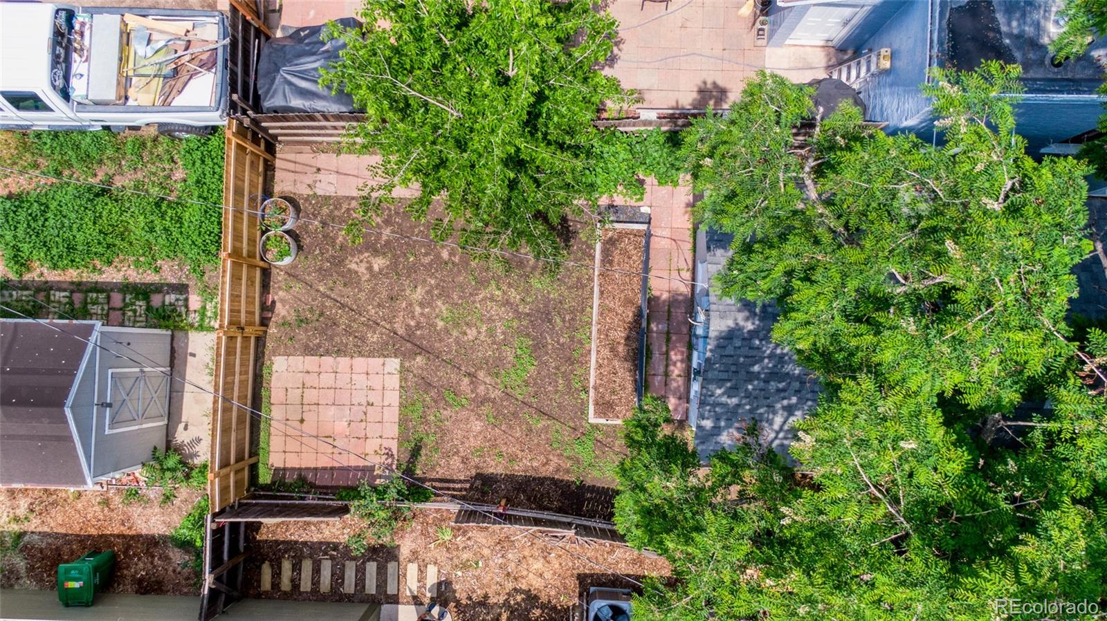 2737 N Marion Street