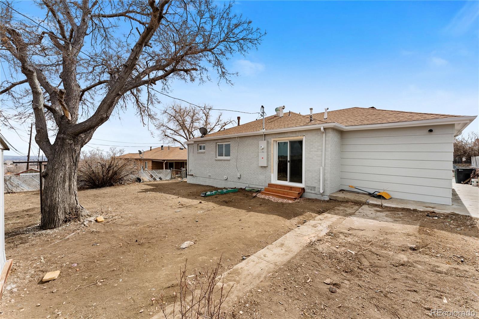 1121 Ruth Drive
