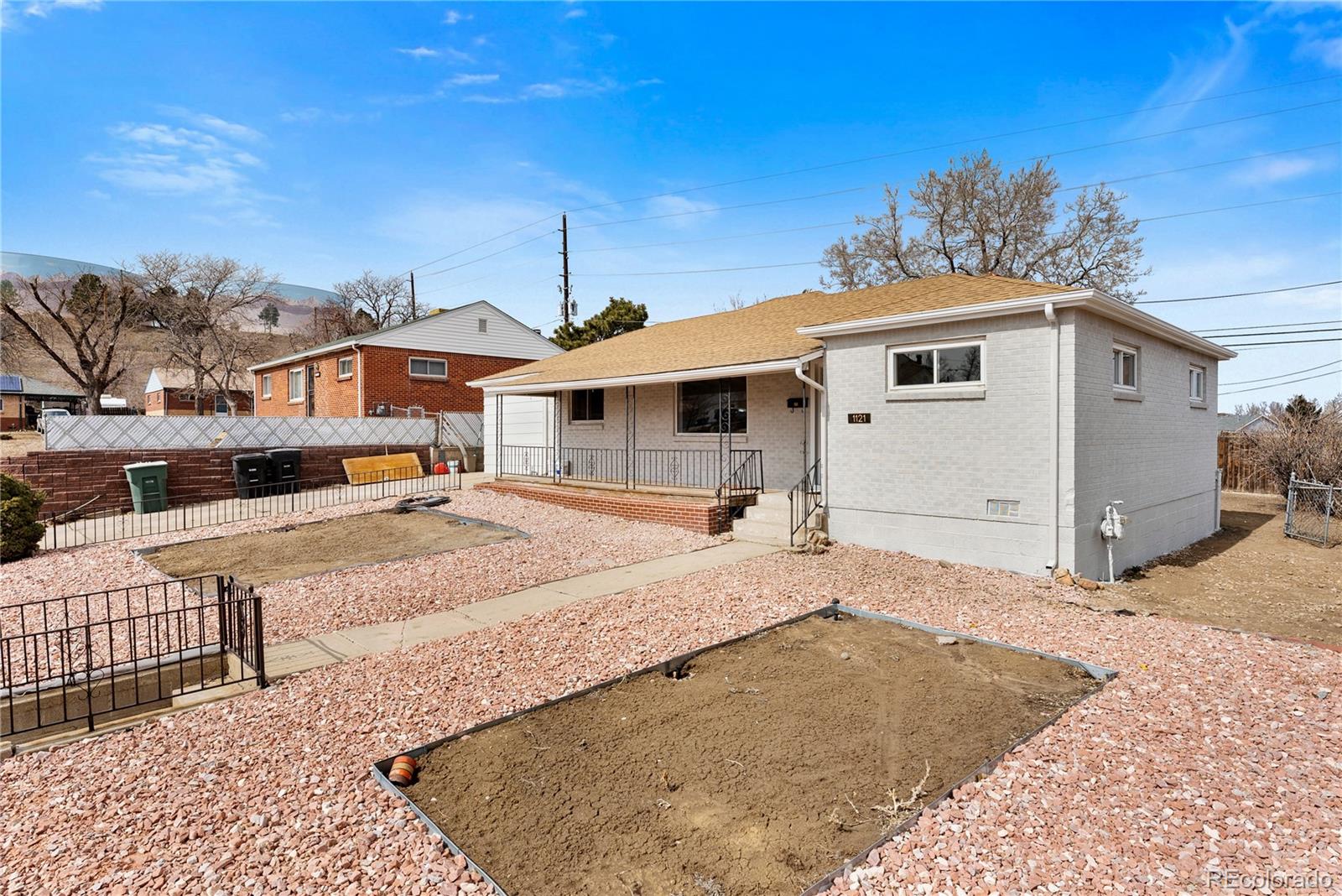 1121 Ruth Drive