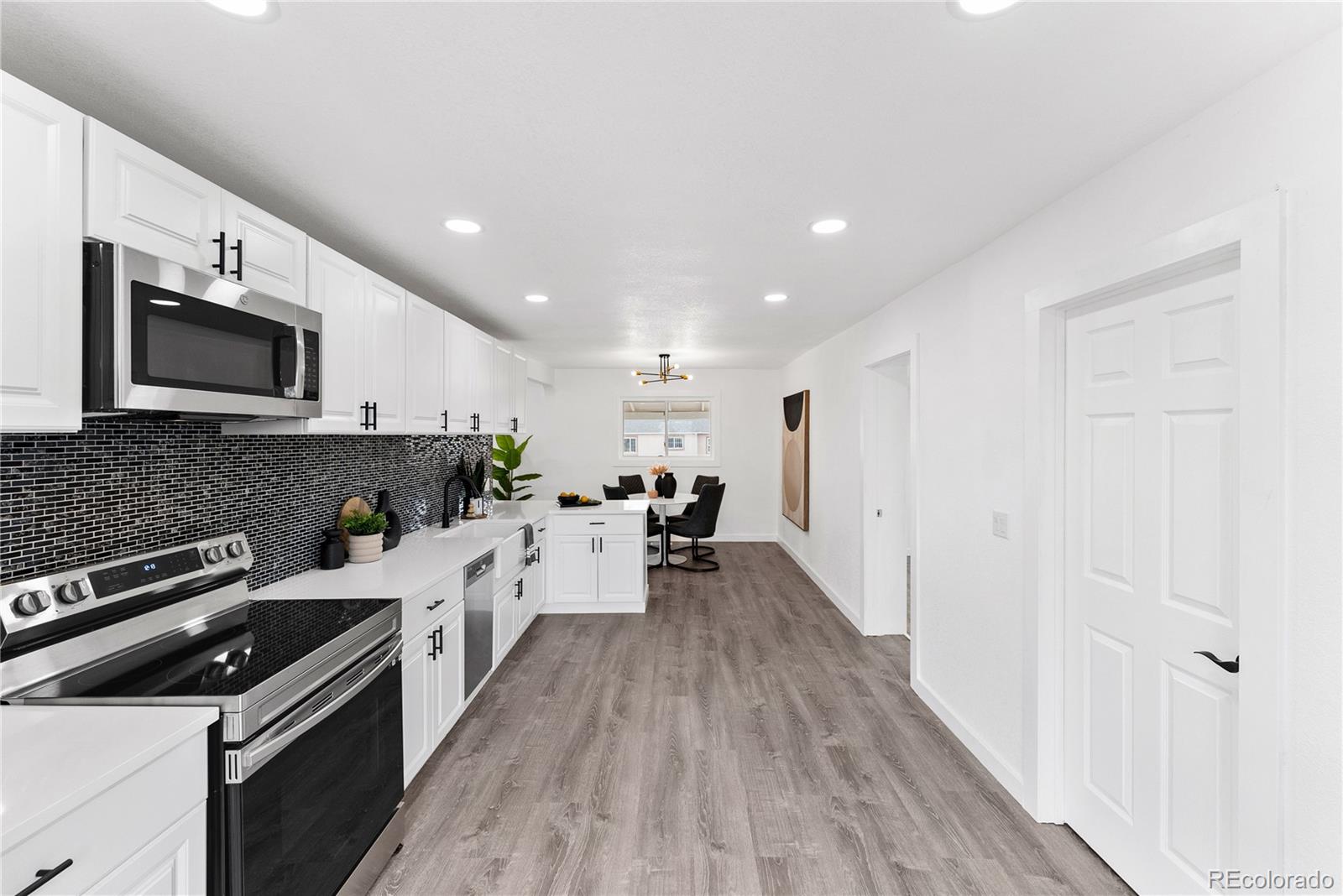1121 Ruth Drive