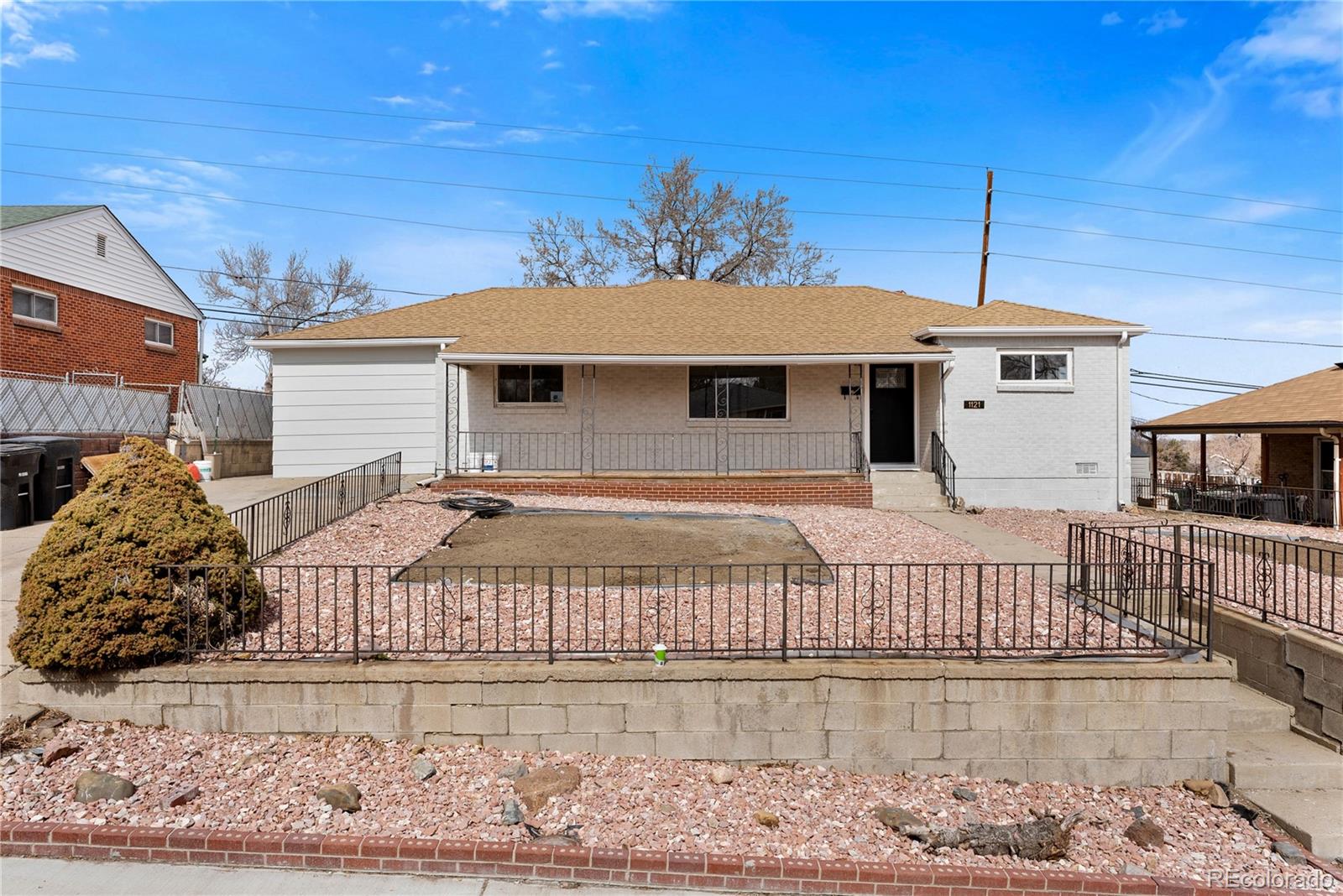 1121 Ruth Drive