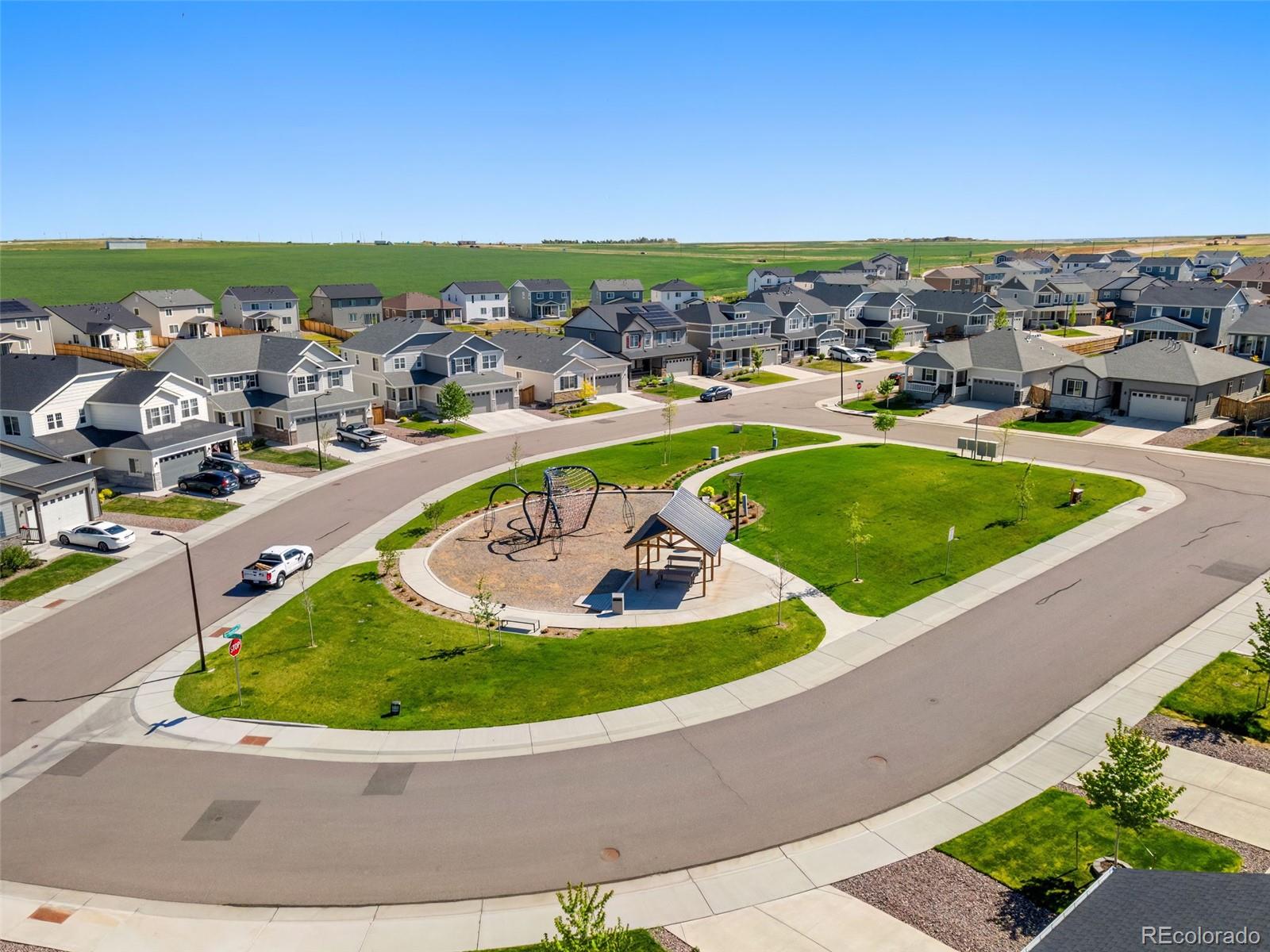 888 N Undergrove Way