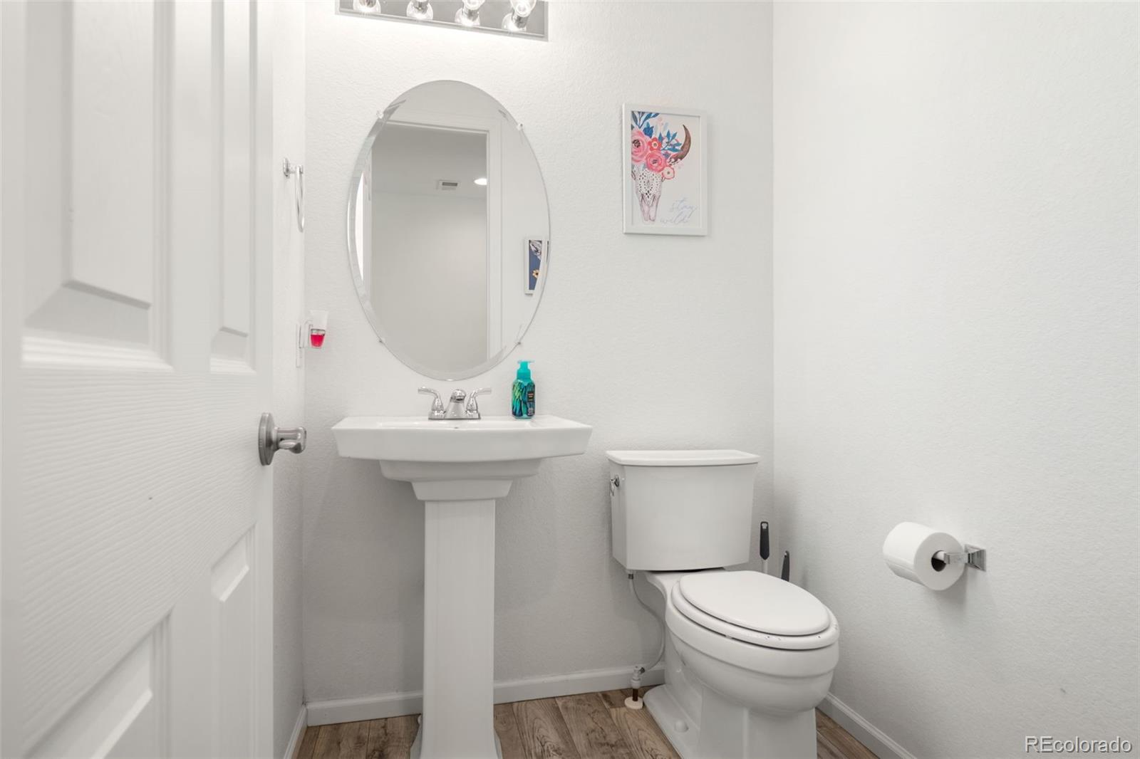 888 N Undergrove Way