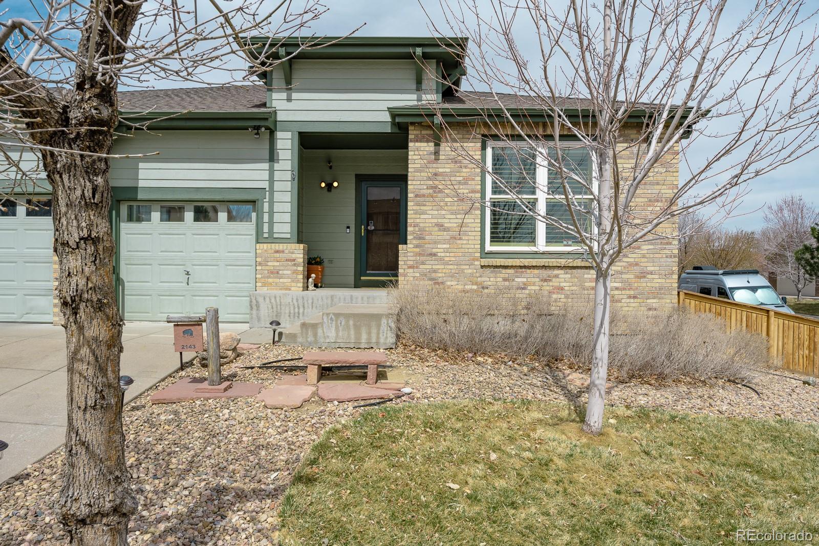 2143 E 100th Place