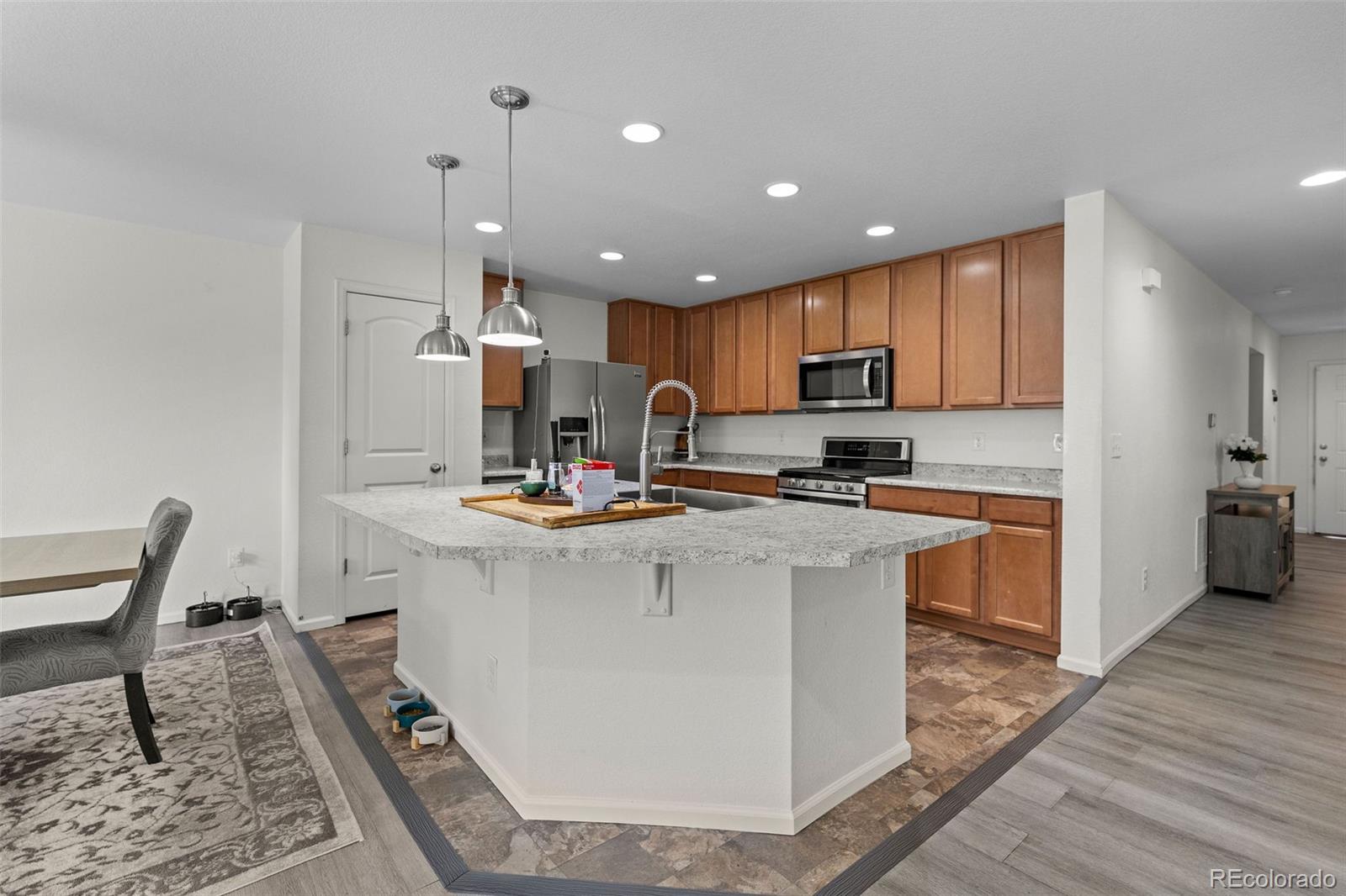 4847 Wildflower Place