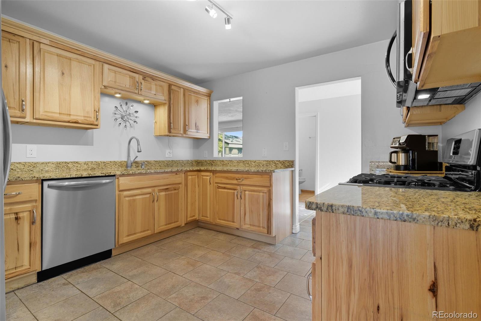 1860 S Raritan Street