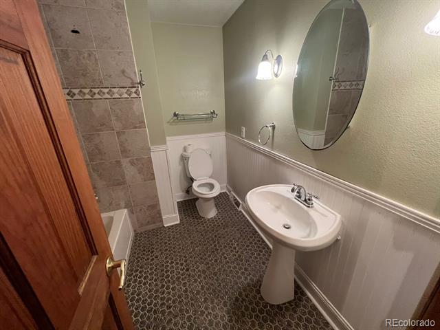 8496 Quay Drive
