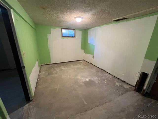 8496 Quay Drive