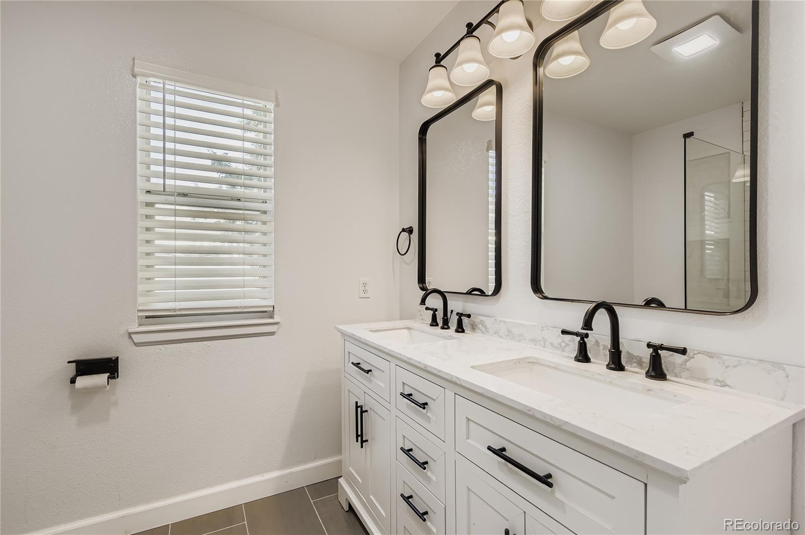 10505 S Berthoud Way