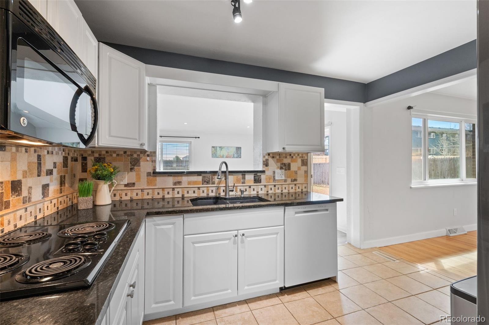 2154 S Fenton Street