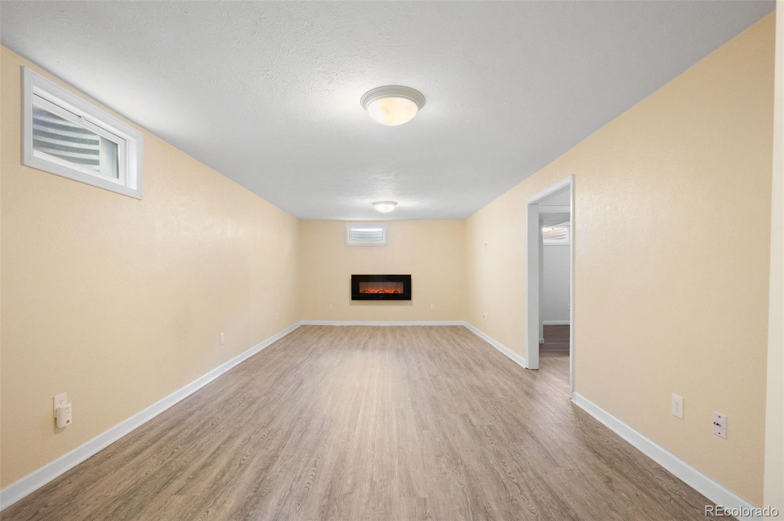 2154 S Fenton Street