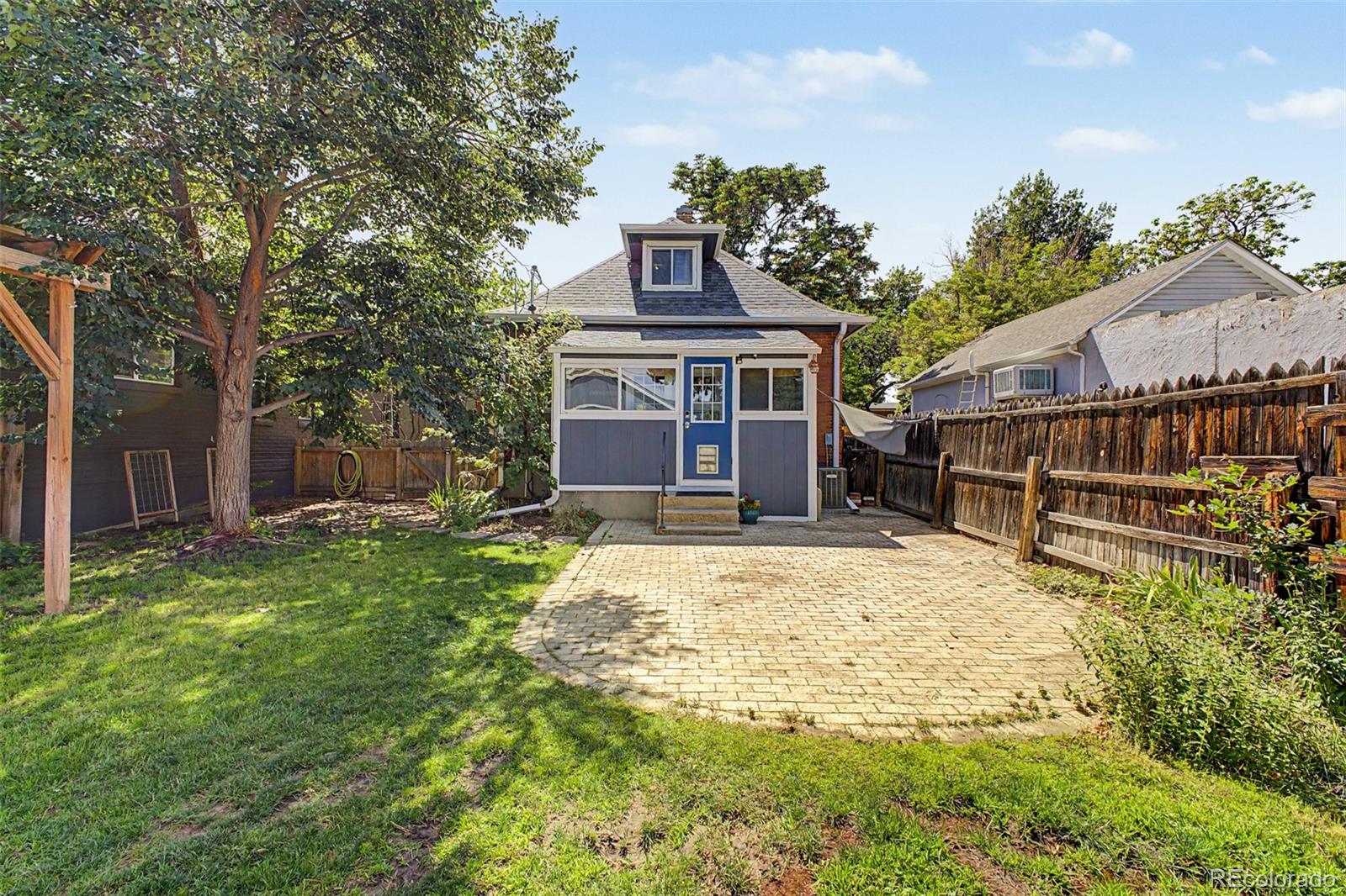 4230 Lipan Street