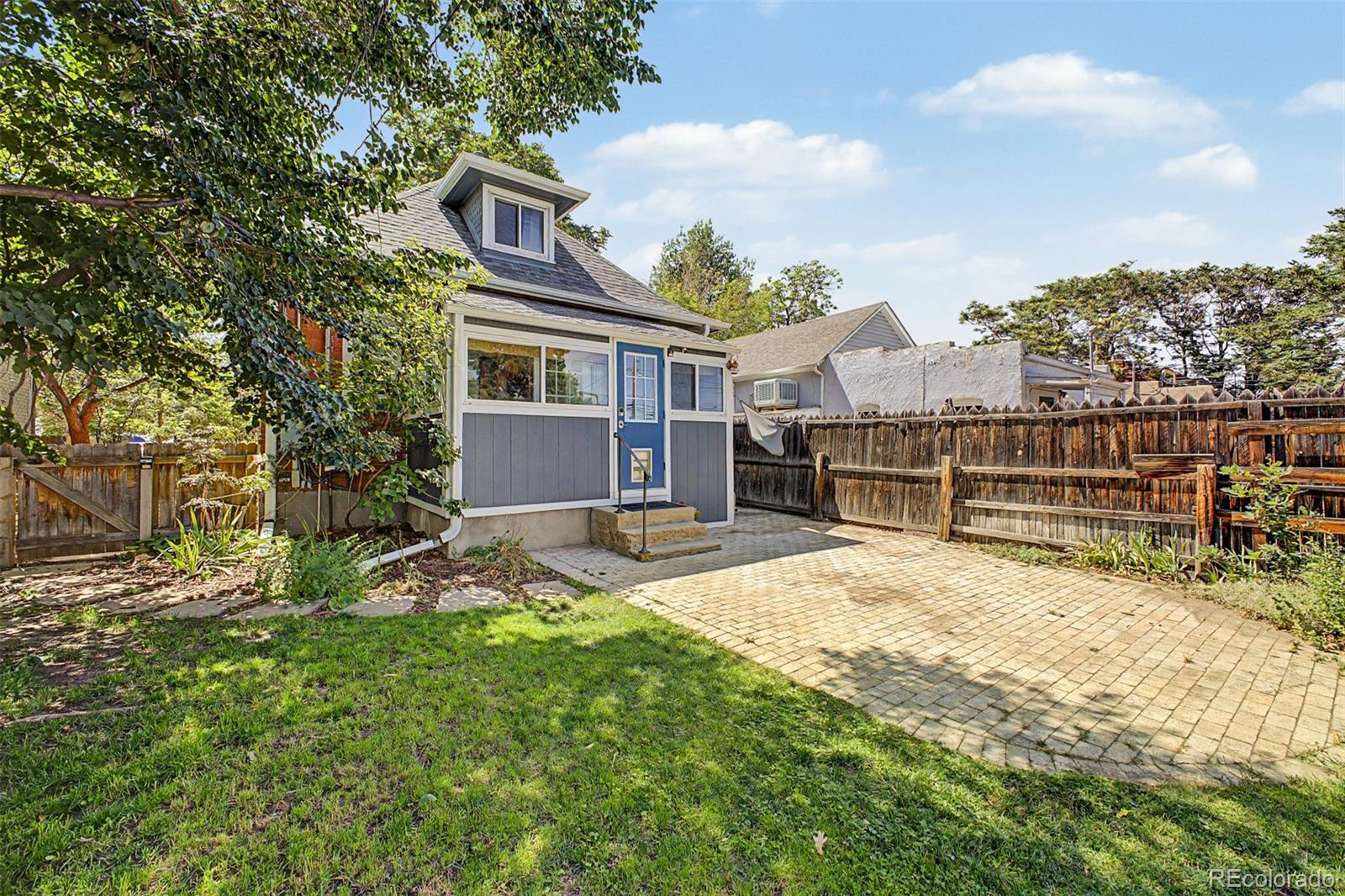 4230 Lipan Street