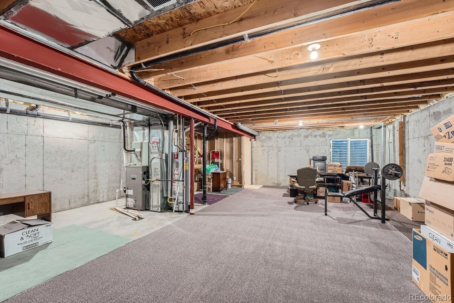 5892 W 94th Place