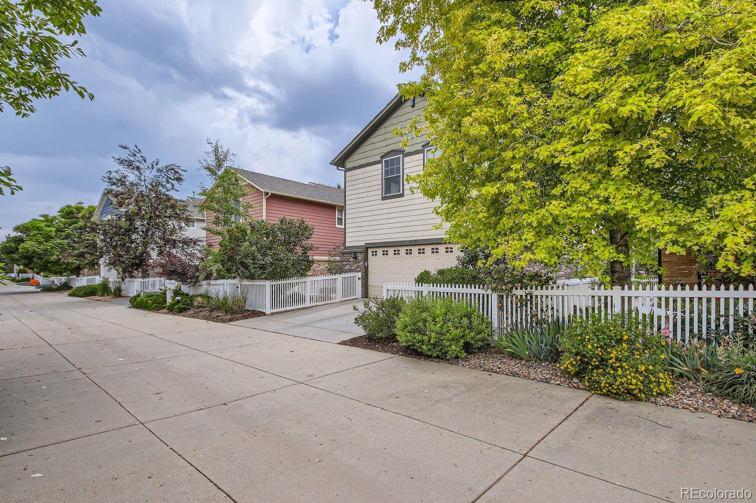 5892 W 94th Place